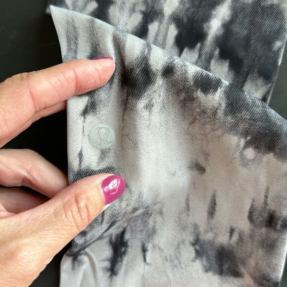 Lululemon Fast and Free Tight II 25" *Game Day Dark Chrome Black Multi Size 4 - Picture 9 of 16